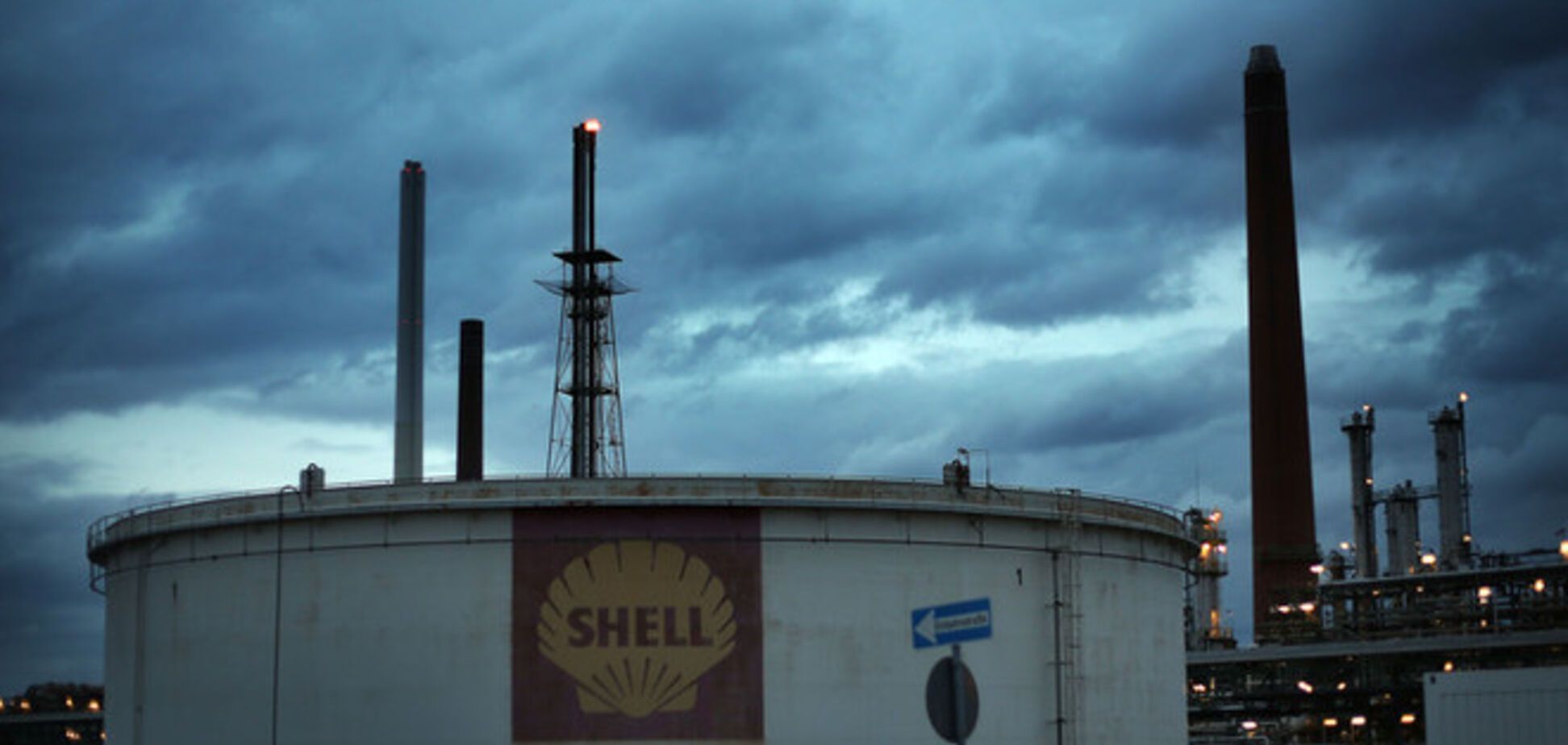 Shell из-за санкций приостановила сотрудничество с 'Газпром нефть'