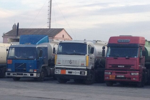 Милиция пресекла попытку контрабандного вывоза нефтепродуктов Курченко