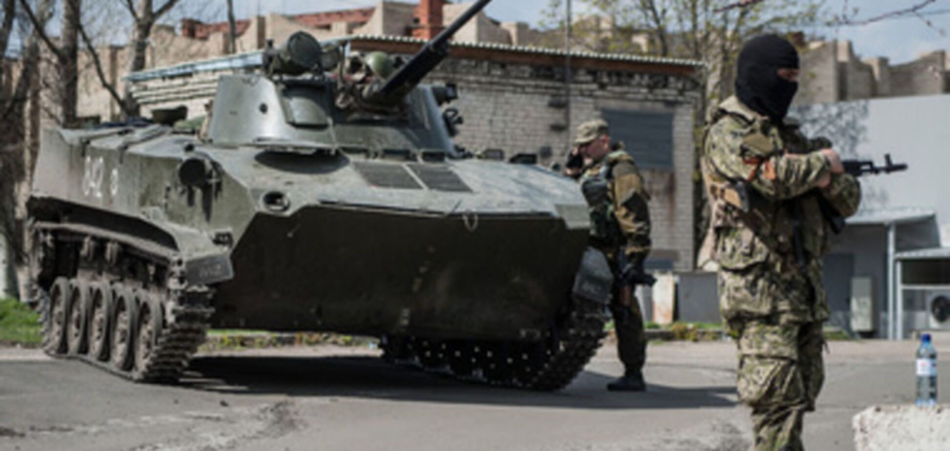 Боевики захватили помещения нескольких госпредприятий Донетчины под стоянку для своей военной техники