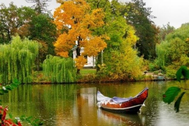10 парков Украины, которые осенью невероятно красивы