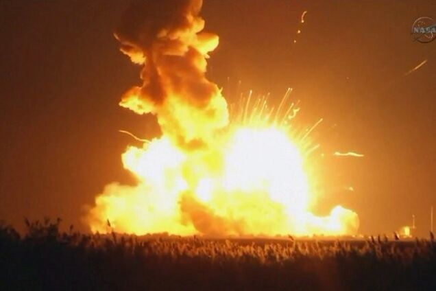 США: Ракета взорвалась через 6 секунд после пуска