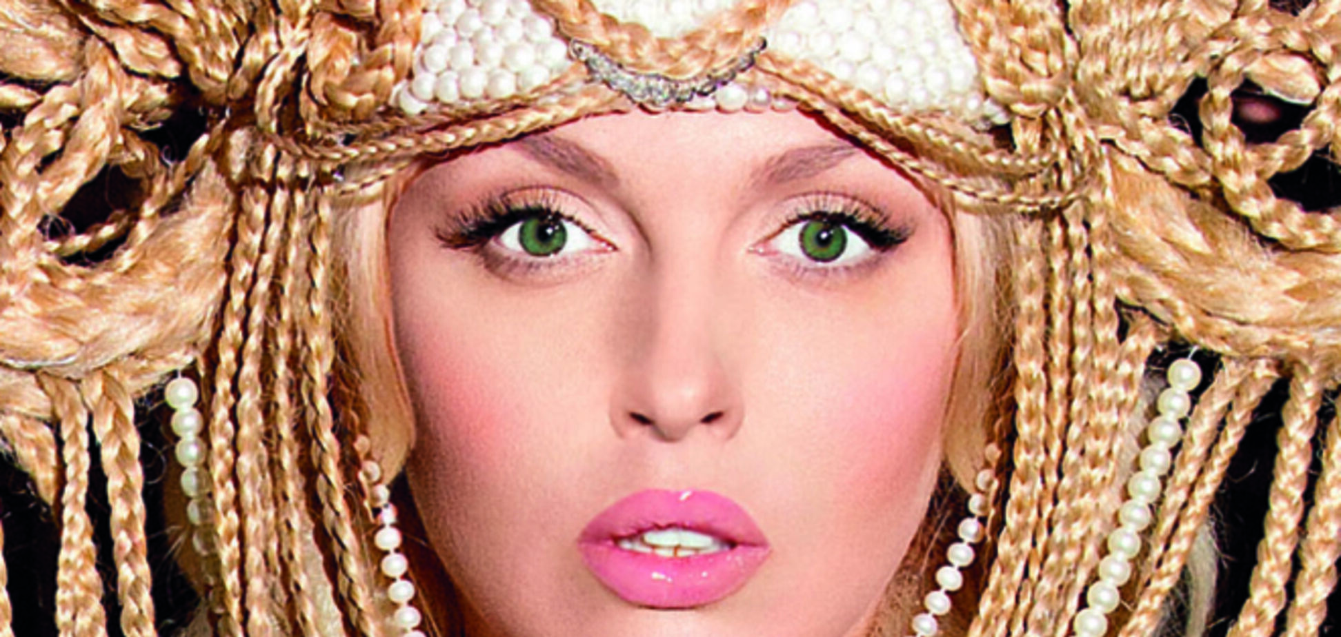 Оля Полякова научит азиатов любить славянскую культуру