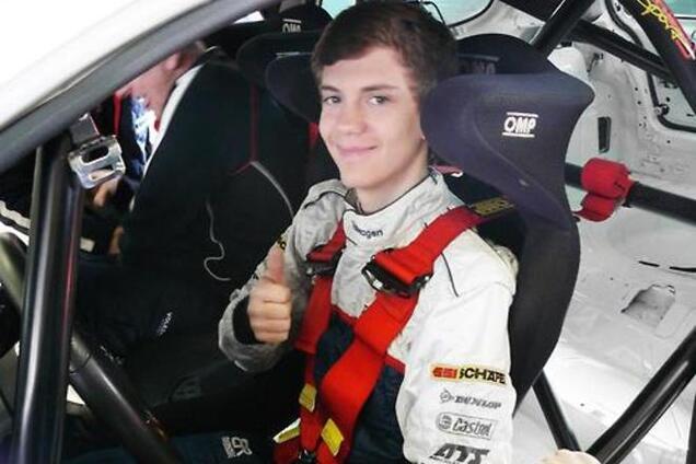 Младший брат четырехкратного чемпиона Формулы-1 начал гоночную карьеру