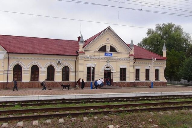 На Житомирщине пытались сжечь скандальный окружком: помешала милиция