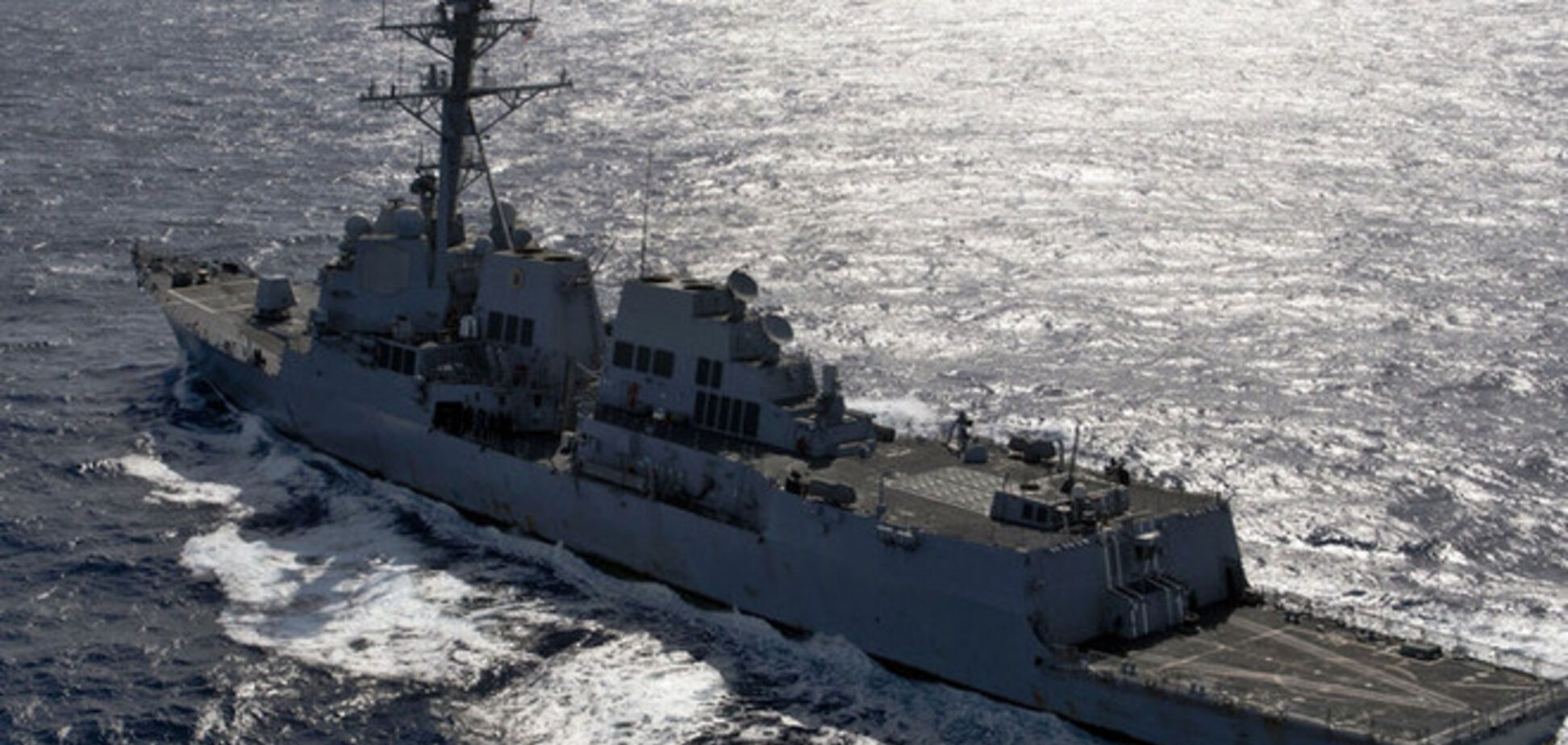 В Черное море вошел ракетный эсминец 6-го флота США. Опубликованы фото