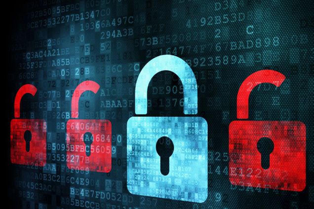 Украинские хакеры взломали сайт 'ЦИК' террористов и отменили 'выборы'