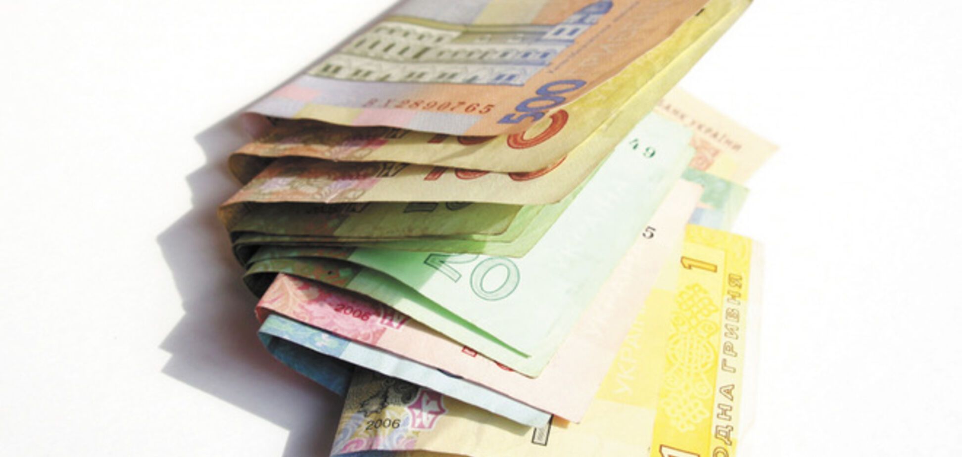 €17 тысяч в Японии против €305 в Украине: сколько получают депутаты в разных странах