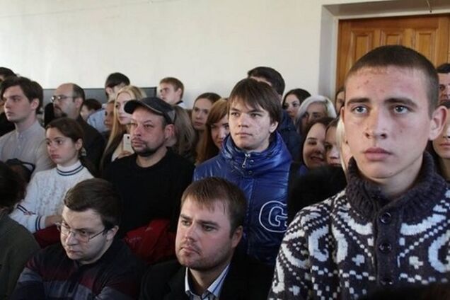 'Глава ДНР' пообещал студентам диплом 'любой страны', но стипендий не будет