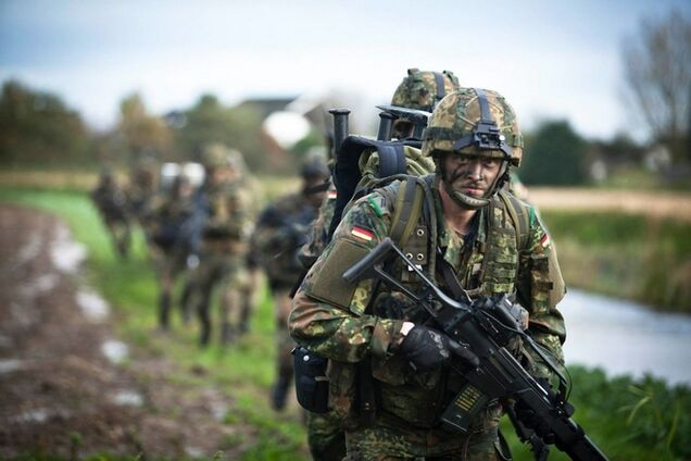 Германия направит вооруженных десантников на Донбасс