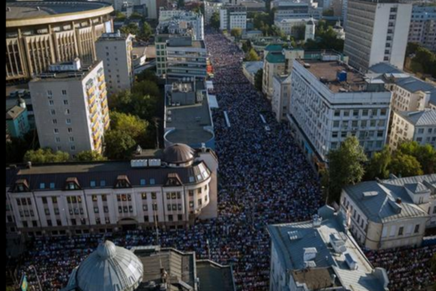 Столица 'русского мира' обездвижена: мусульмане празднуют Курбан-байрам