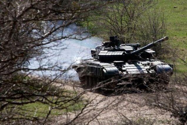 Боевики нарушили 'режим тишины' под Мариуполем: непрерывно стреляют из танков