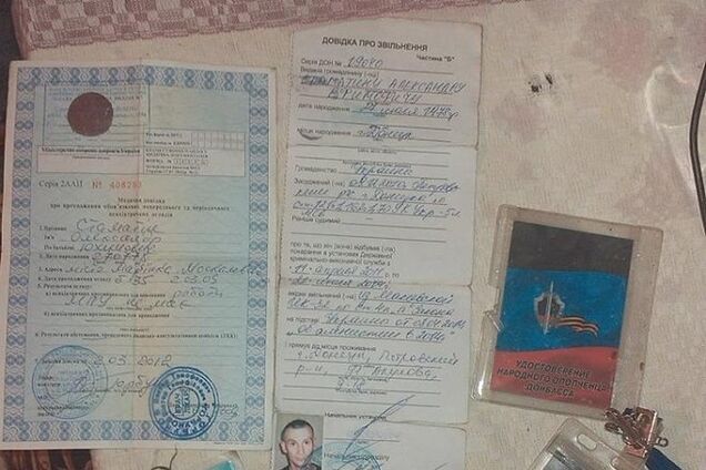 На танках террористов воюют бывшие зэки: опубликованы фотодоказательства