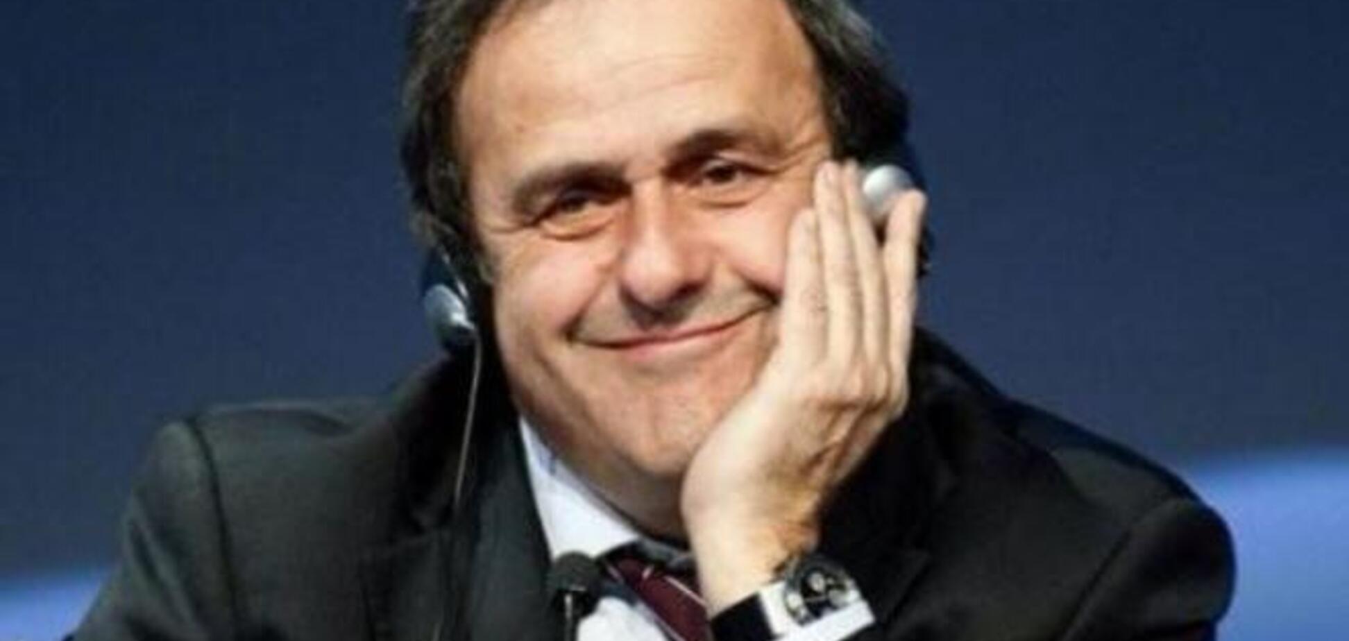 Платини под давлением ФИФА вернул бразильцам дорогой подарок