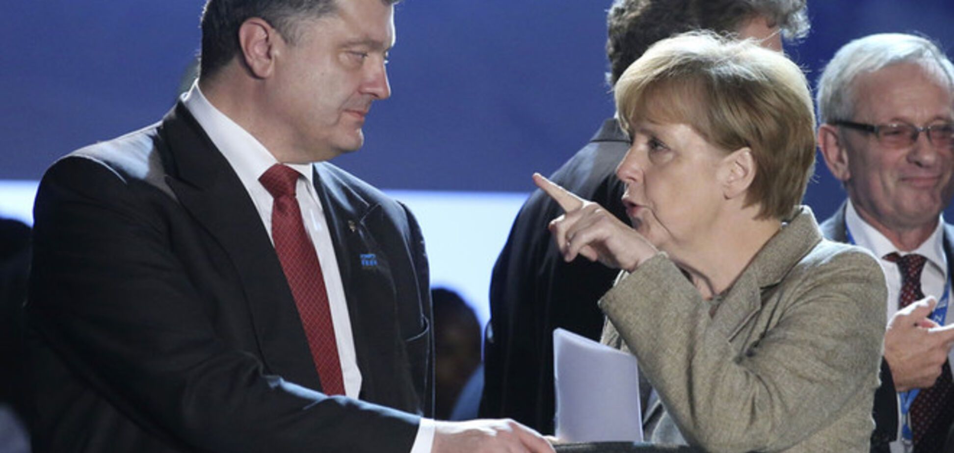 Порошенко і Меркель визнали, що перемир'я на Донбасі під загрозою зриву