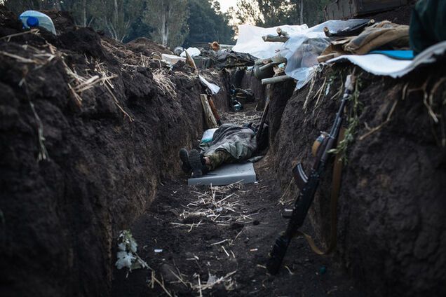 Под Иловайском российский офицер 'ради прикола' расстрелял украинских пленных - журналист