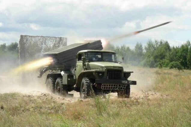 При обстреле Красногоровки 'Градом' снаряд попал в комнату 17-летней девушки: опубликовано видео