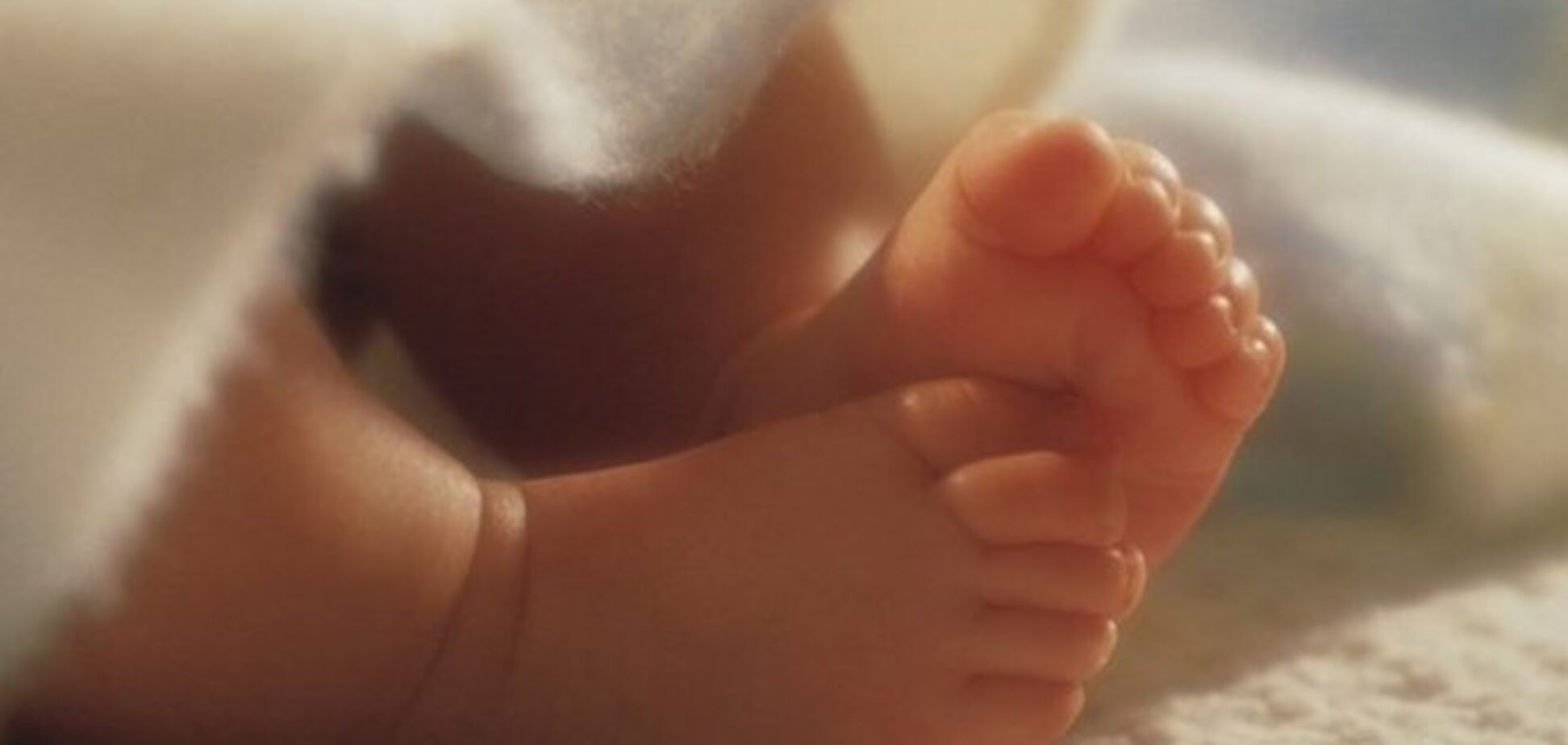 Впервые в мире женщина с пересаженной маткой родила ребенка