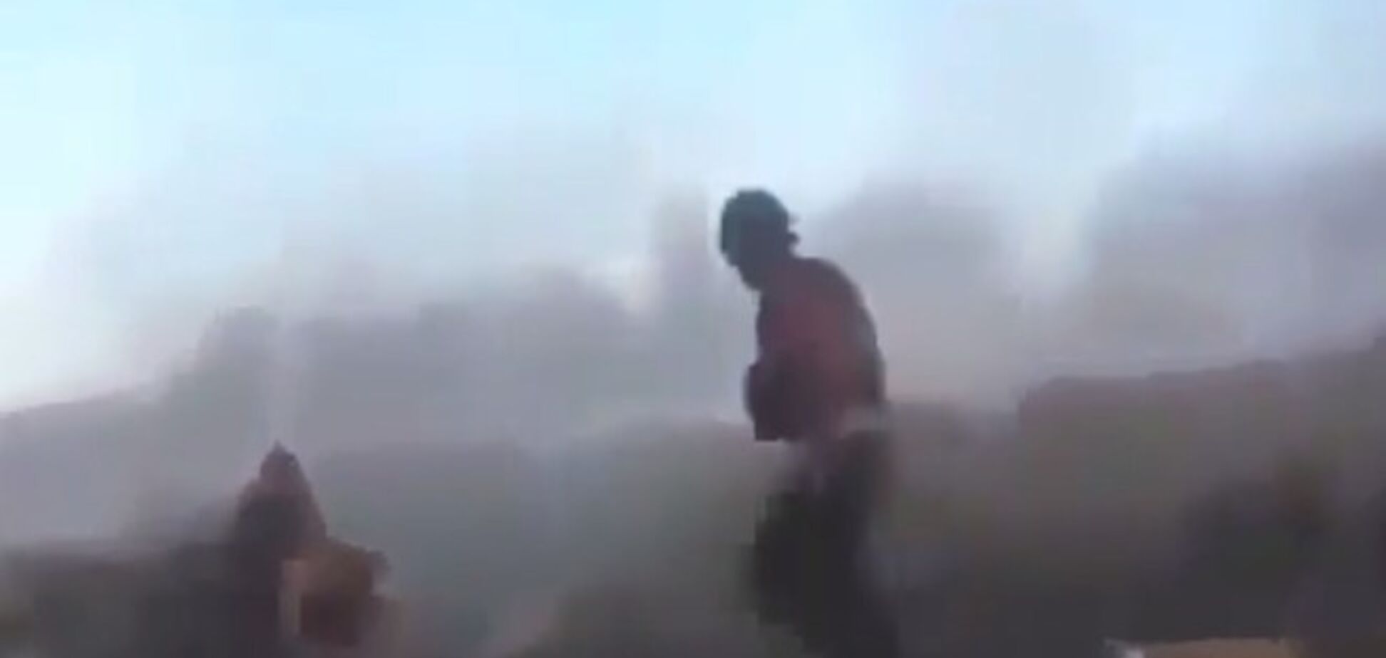 В сети появилось видео тяжелого ответа 'киборгов' по террористам, атакующим донецкий аэропорт