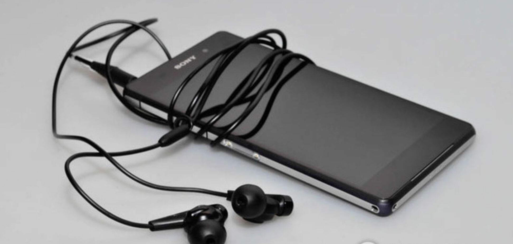 Смартфон Sony Xperia Z2: не самый новый, но всё ещё флагман