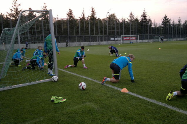 Избыток давления накануне матчей Евро-2016: видео тренировки сборной Украины