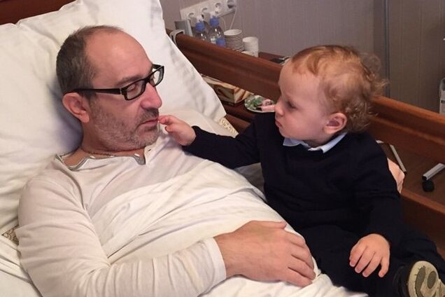 Кернес и Гайсинская растят годовалого внука модником и франтом