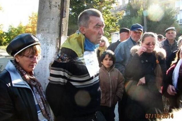 На Донетчине бойца батальона 'Донбасс' приковали наручниками к столбу 'позора'