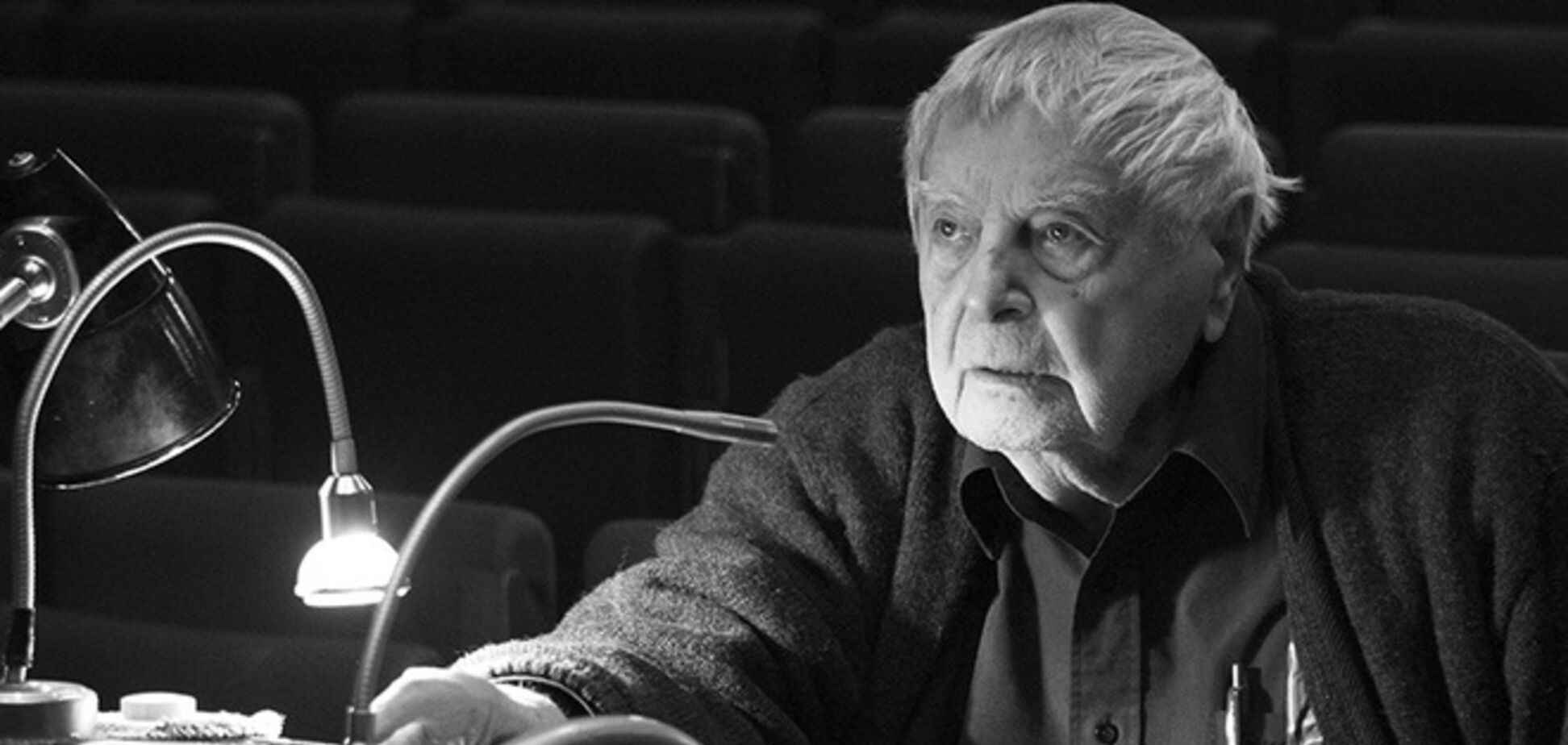 Сотни москвичей пришли проститься с Юрием Любимовым