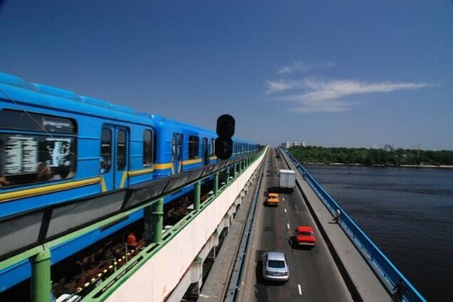 В киевском метро поезд насмерть сбил мужчину