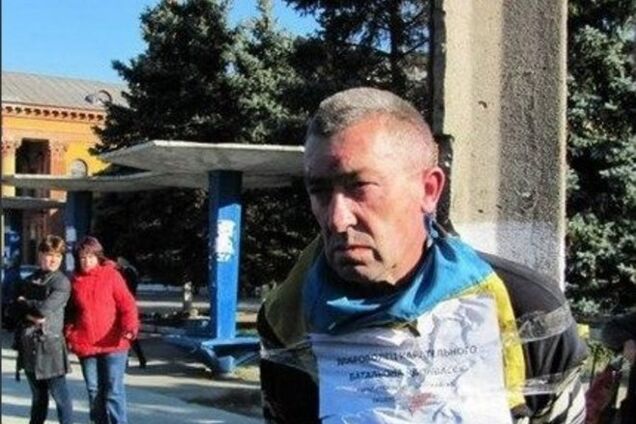 Вместе с ранее прикованным к столбу бойцом 'Донбасса' боевики взяли в плен его жену