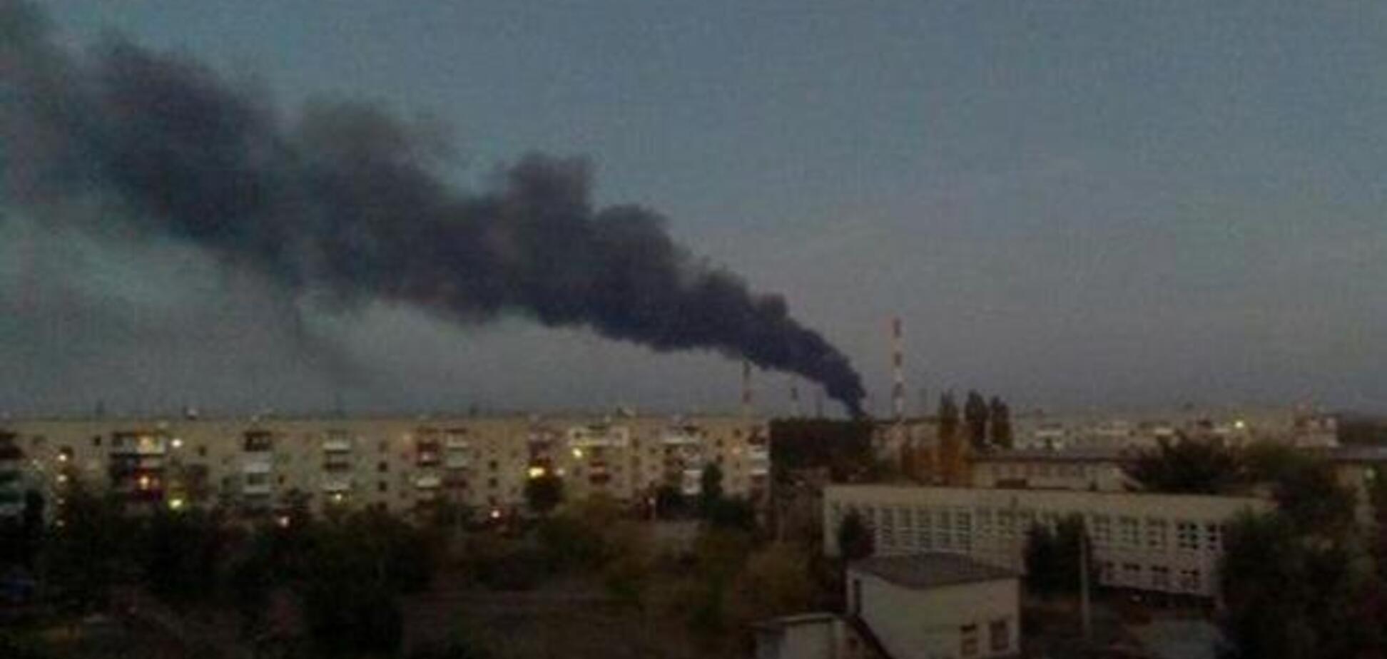 Появились фото пожара на электростанции в Счастье после обстрела