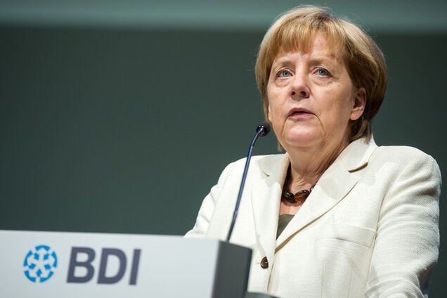 Меркель назвала умови відправки безпілотників ОБСЄ на Донбас