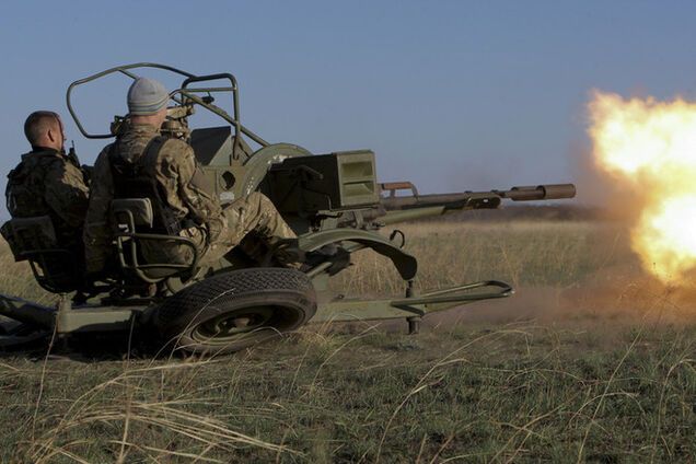 Боевики из 'Града' и танка обстреляли Бахмутку и Майорск: 1 воин погиб, 6 - ранены