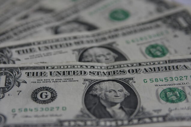 Доллар снова вырос на межбанке 