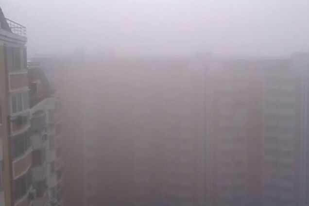 В Москве произошел выброс ядовитых веществ: людей просят не выходить на улицу. Видеофакт