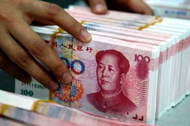 Россияне, срочно меняйте доллары на юани - Путин сказал