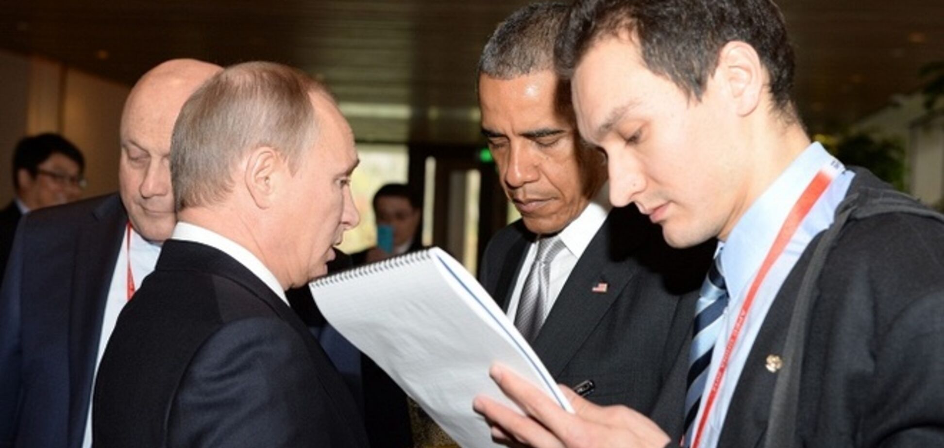 Песков сказал, о чем беседовали Обама и Путин в Пекине