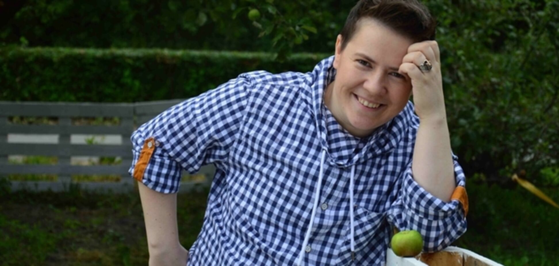 Евгений Литвинкович сменил прописку и показал свое новое жилище