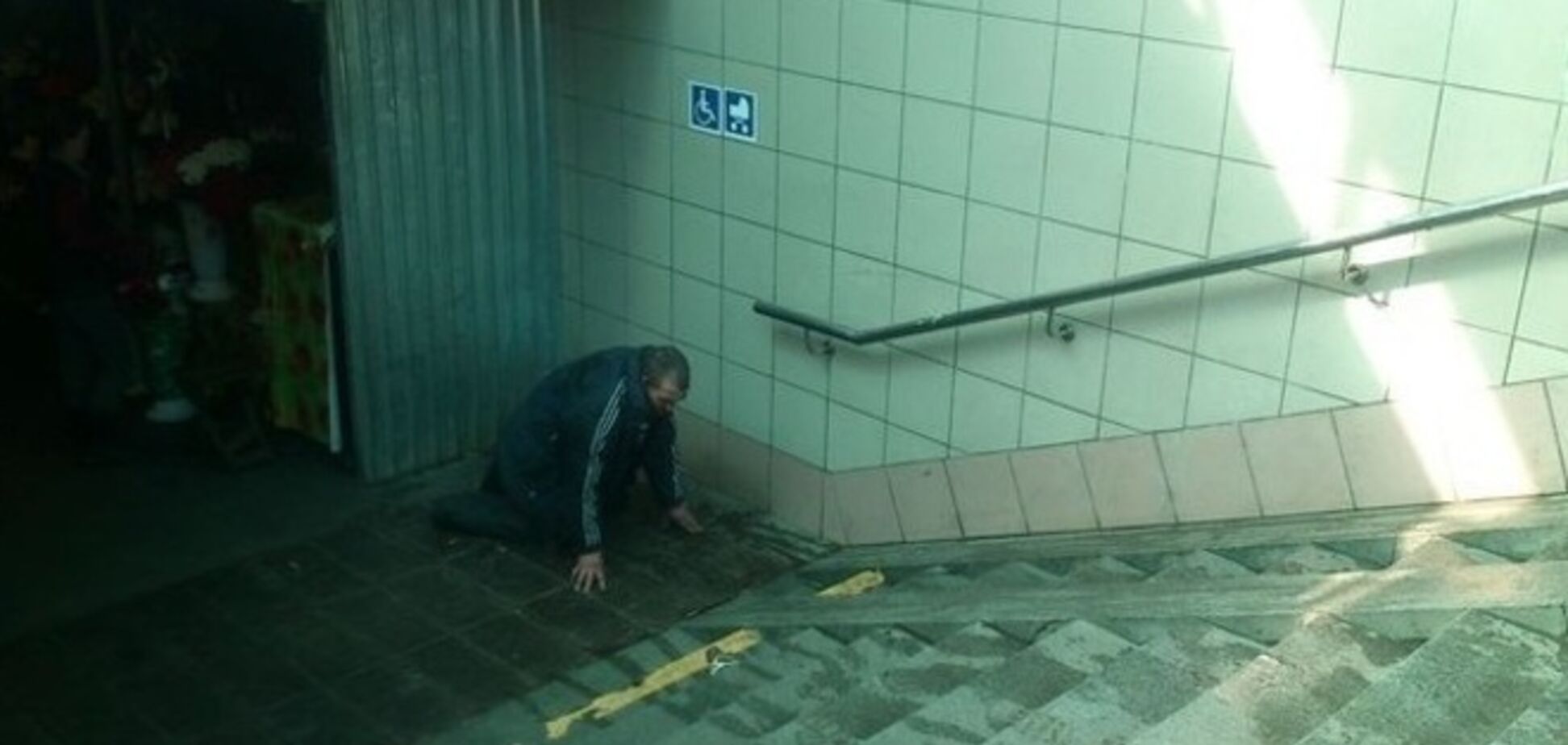 В киевском метро объяснили, почему не могут выгнать бомжей из подземки