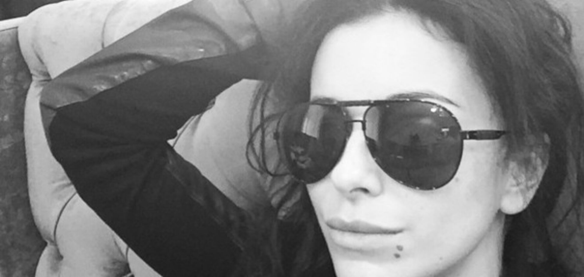 Ани Лорак получила золотой микрофон в России