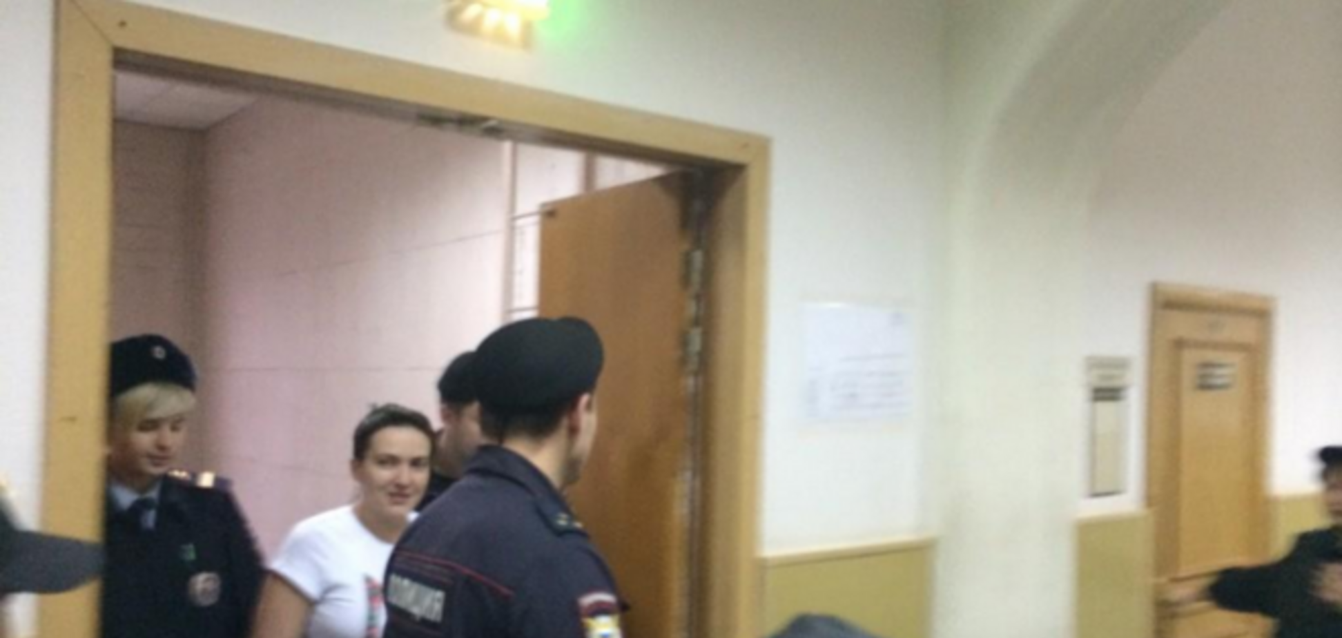 Льотчицю Савченко привезли на засідання суду разом з величезним ротвейлером: опубліковано фото і відео