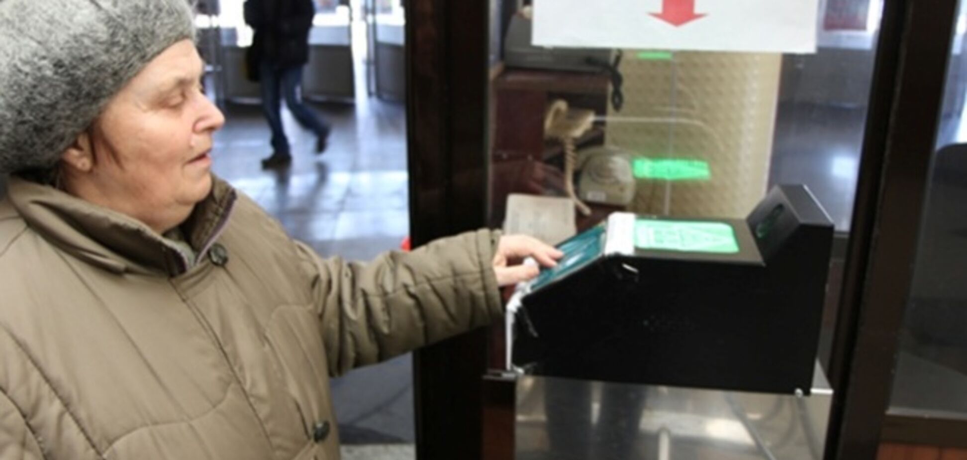 Министру Денисовой объяснили, почему в киевском метро льготы лишь для киевлян