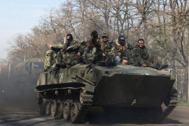 Появление под Донецком военной техники боевики назвали 'передислокацией войск ДНР'