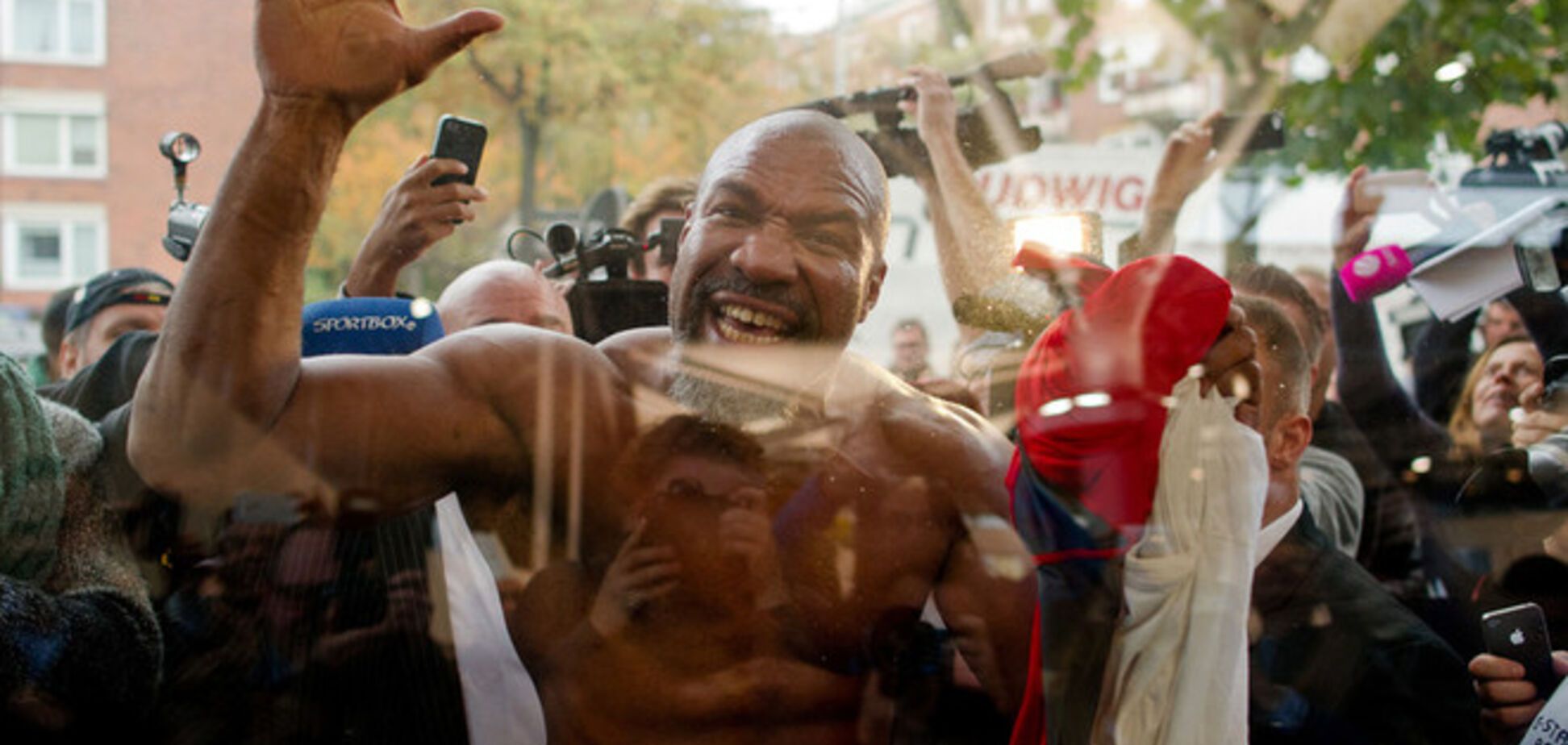 Психованный американец угрожает команде Кличко