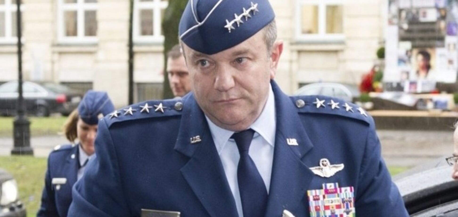 Россия перебрасывает на Донбасс танки, артиллерию и системы ПВО - НАТО