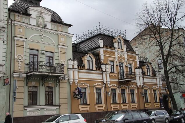 В Киеве переименовали и вернули исторические названия десяти улицам