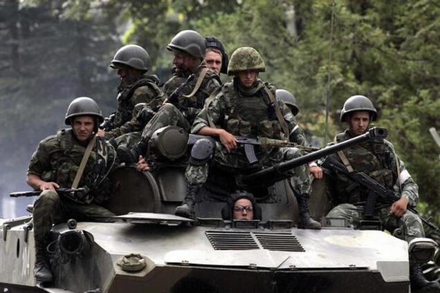 Экс-советник Путина рассказал, почему российские войска откладывают наступление