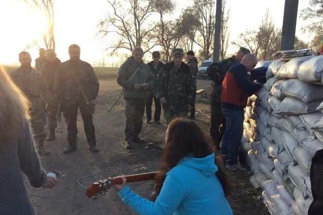 Тысячи километров под пулями и угрозой плена, а то и смерти. Дневник волонтера 'Сестер Перемоги'