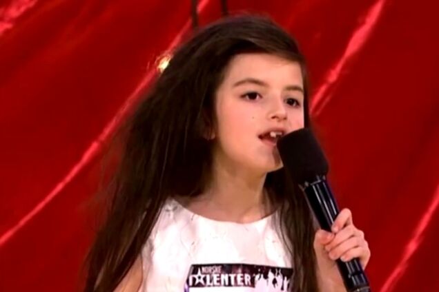 7-летняя девочка поразила судей талант-шоу невероятным исполнением песни Билли Холлидей