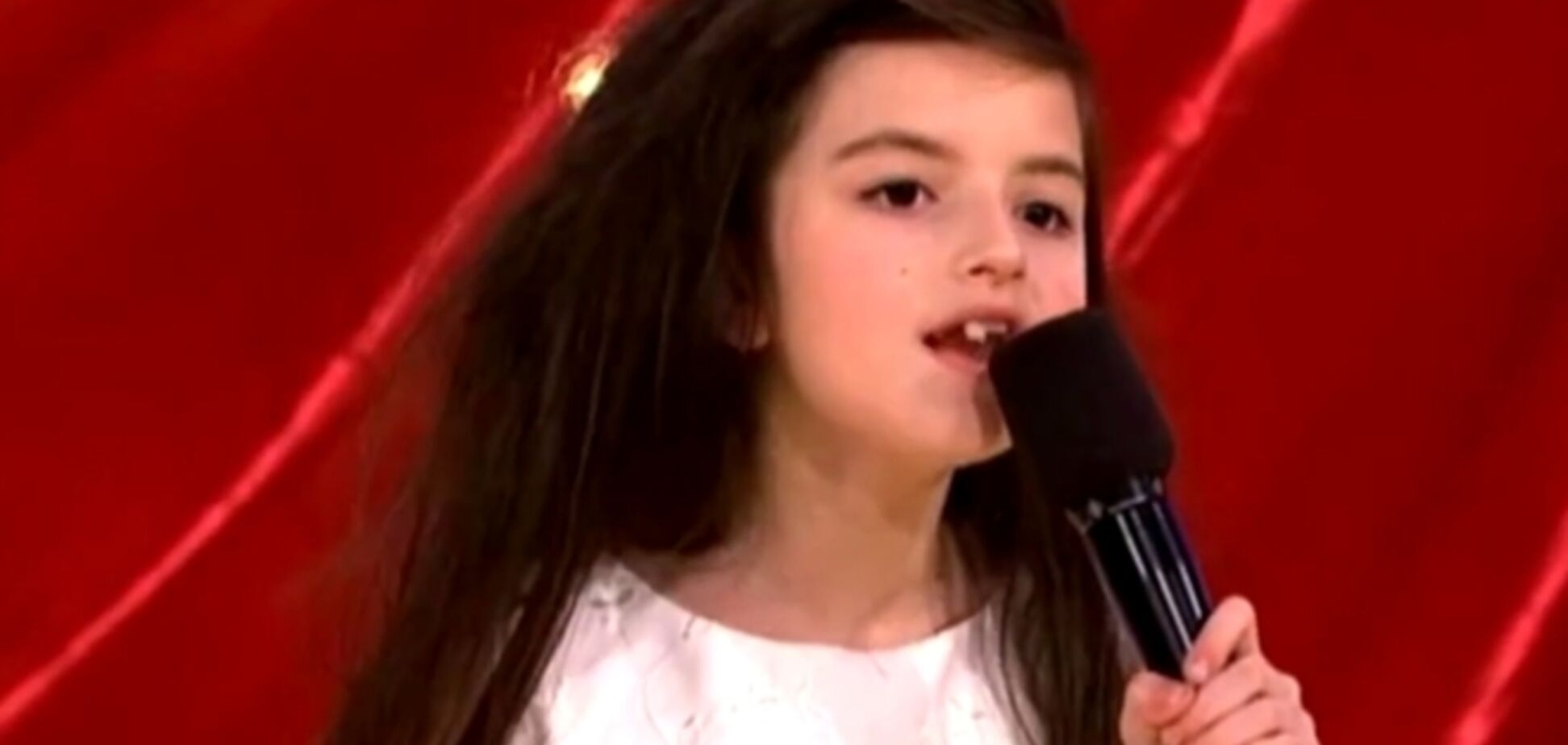 7-летняя девочка поразила судей талант-шоу невероятным исполнением песни Билли Холлидей