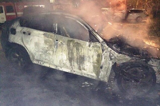 В Киеве неизвестные подожгли 'БМВ'